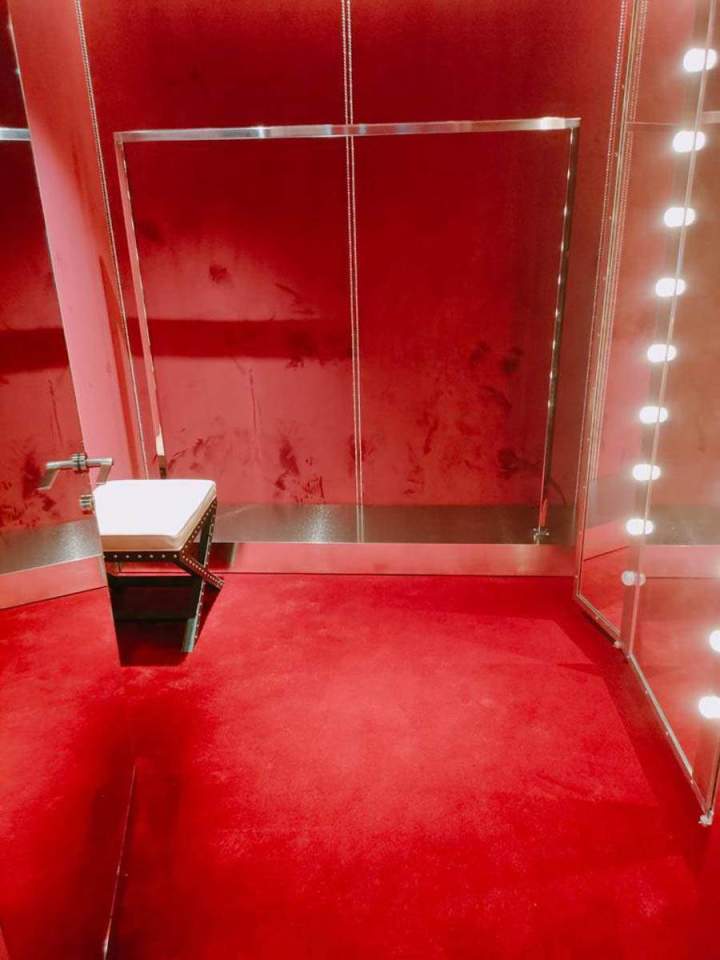 Cabine d'essayage chic, Montfermeil